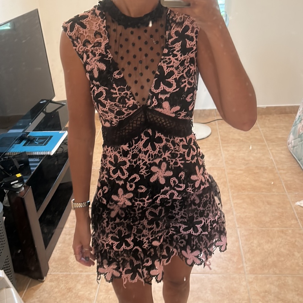 NWT Romeo + Juliet couture ruffled embroidered dress - Picture 5 of 5